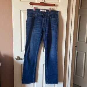 Mens Hollister blue jeans, barely worn, size w 32 L 32.